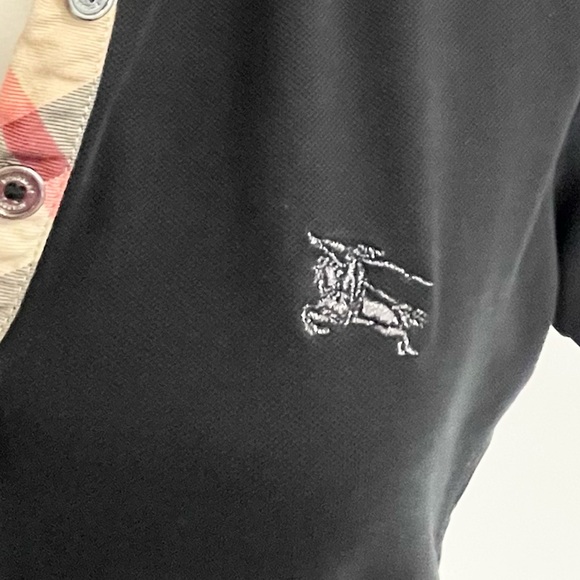 Classic Burberry polo! - Picture 7 of 12